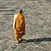 Wat_arun_monk